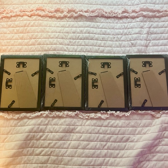 Black 5x7 Picture Frame Set of 4 - Picture 3 of 4